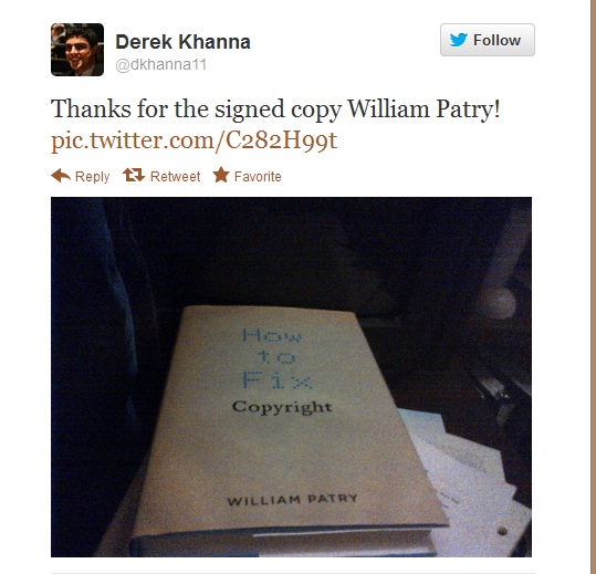 A covered legislative branch official receives a gift